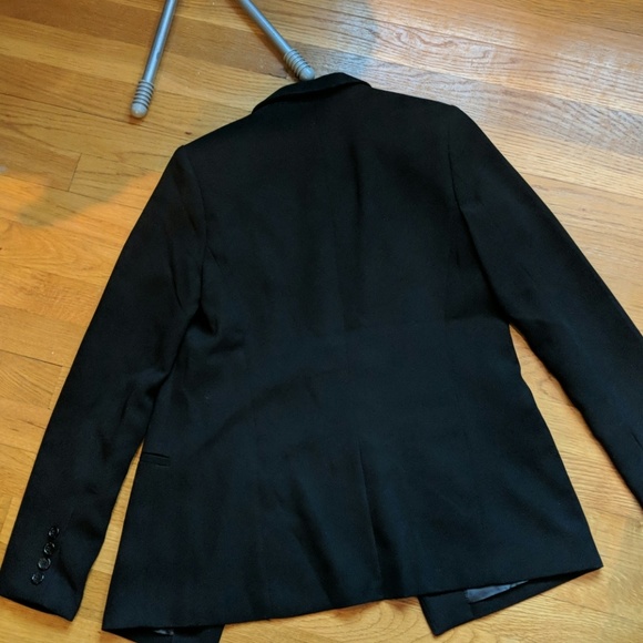Blazer - Picture 2 of 2